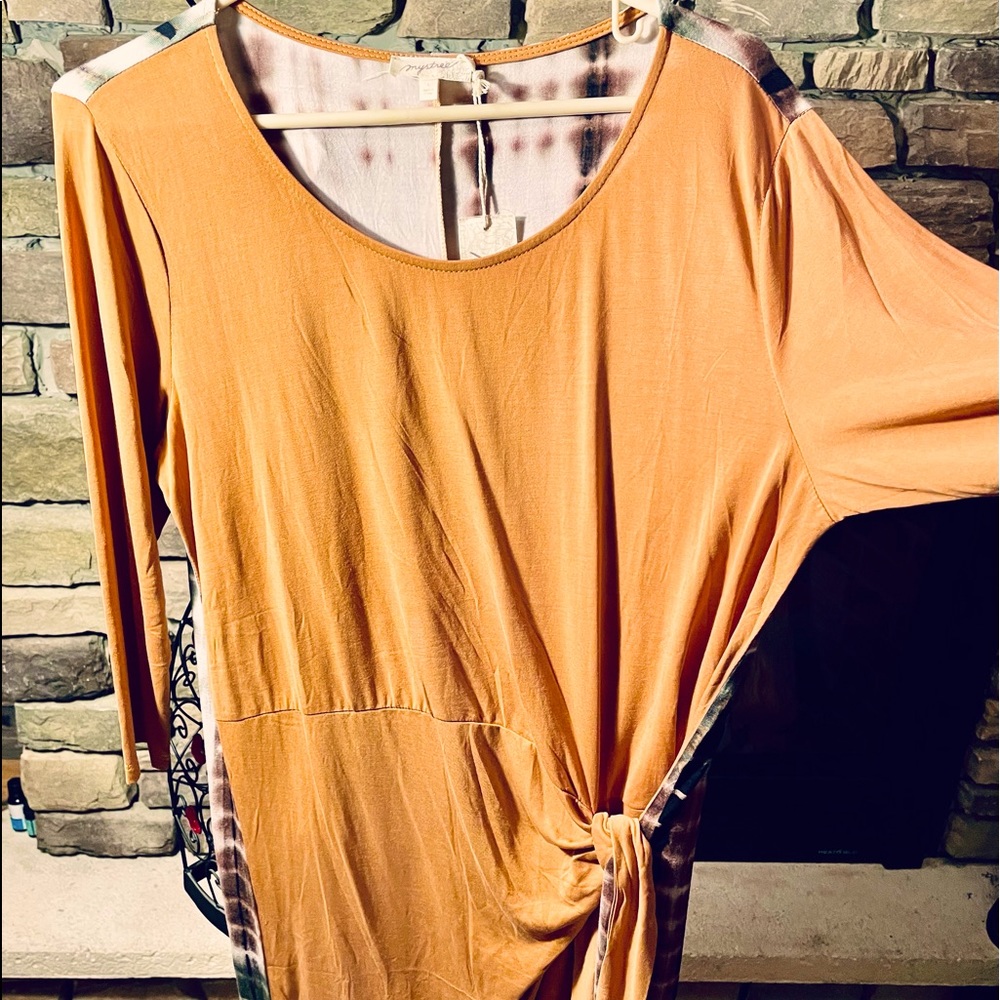 NWT MYSTEREE Mustard front dress w/tie dye back, side tie, super soft LRG Unique